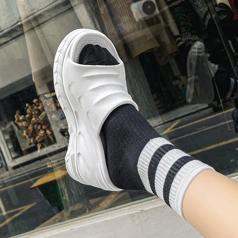 Black Fashion Round Toe Women's Summer Solid Slippers.