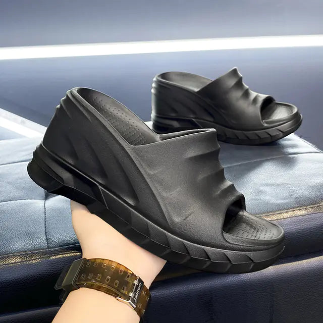 Black Fashion Round Toe Women's Summer Solid Slippers.