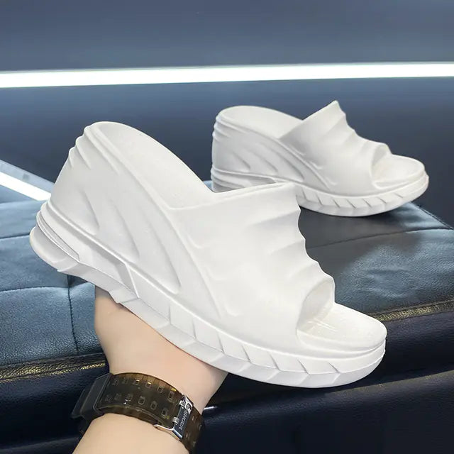 Black Fashion Round Toe Women's Summer Solid Slippers.